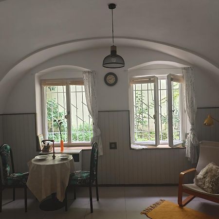 Vintage Room With Garden View Bratislava Dış mekan fotoğraf